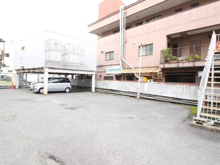 ナンノ第１２号館の物件外観写真