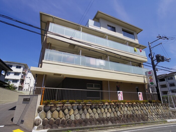 リビエール桃陵の物件外観写真