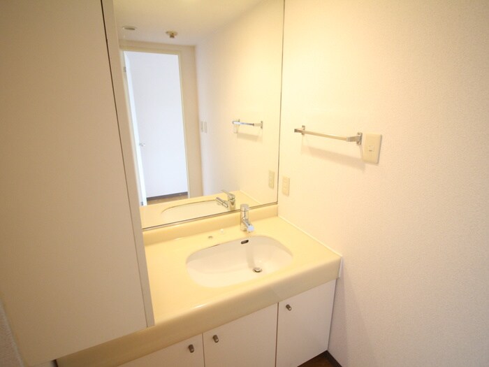 コナビレッジ（4・5・6号棟）の物件内観写真