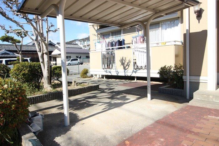 メゾン・ド・クレールの物件外観写真