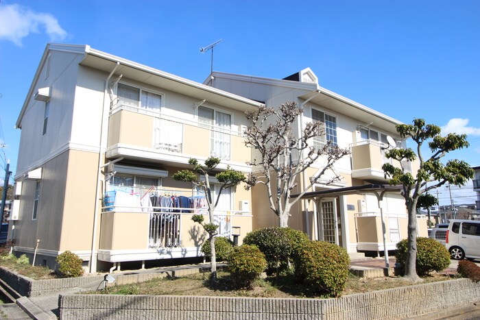 メゾン・ド・クレールの物件外観写真