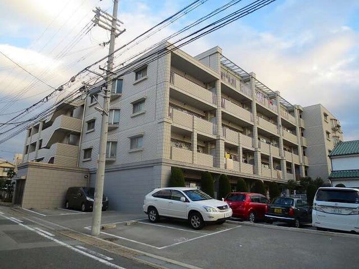 パ－クハイツアイリス１号館の物件外観写真