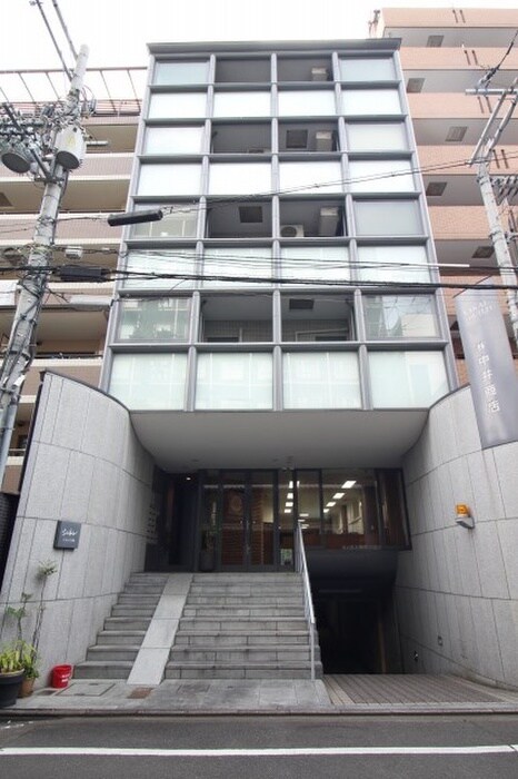 シャトレナカイ三条の物件外観写真