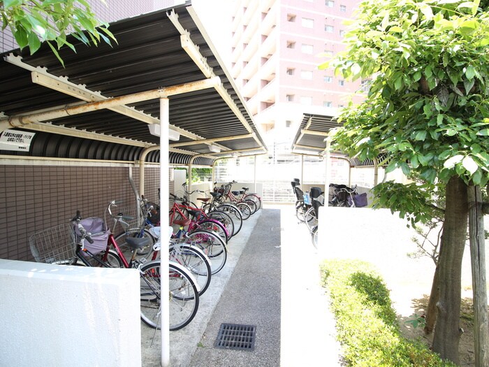 エクウス箕面の物件外観写真