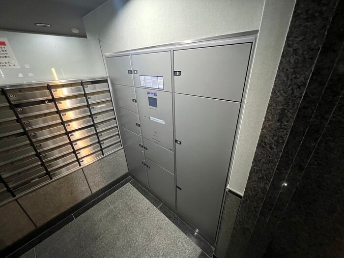 レジディア太秦の物件外観写真