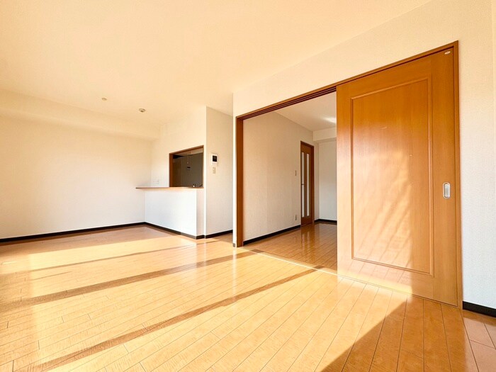 ベルヌ－ブ森神Ⅳの物件内観写真