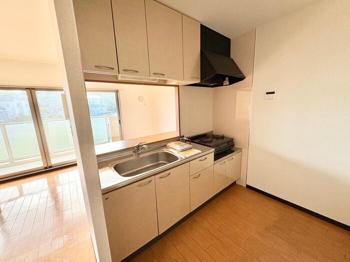 ベルヌ－ブ森神Ⅳの物件内観写真