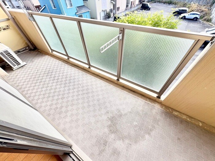 ベルヌ－ブ森神Ⅳの物件内観写真