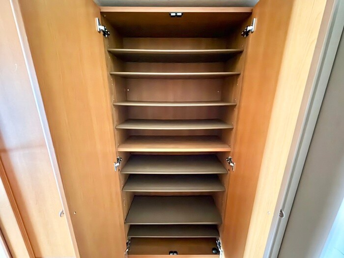 ベルヌ－ブ森神Ⅳの物件内観写真