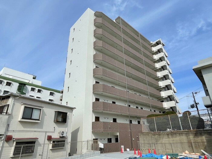 クローバー・レジデンス阪大前の物件外観写真