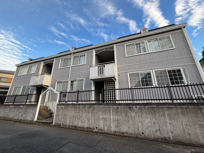 ハイツマキーバの物件外観写真