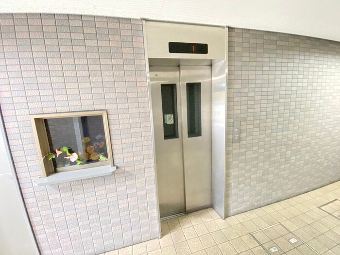 パレスコート・二条の物件外観写真