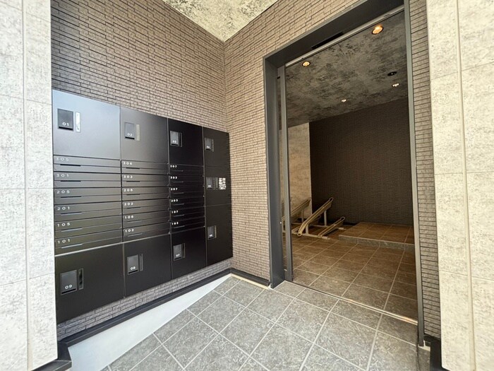 メゾン・ド・ブランシェ山科駅前の物件外観写真