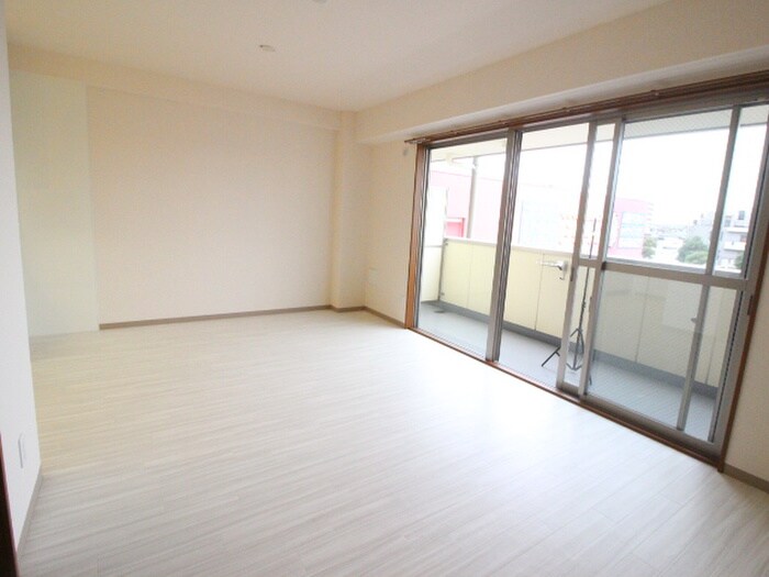 ＷＩＺ　ＰＬＡＩＳＩＲ　若王寺の物件内観写真