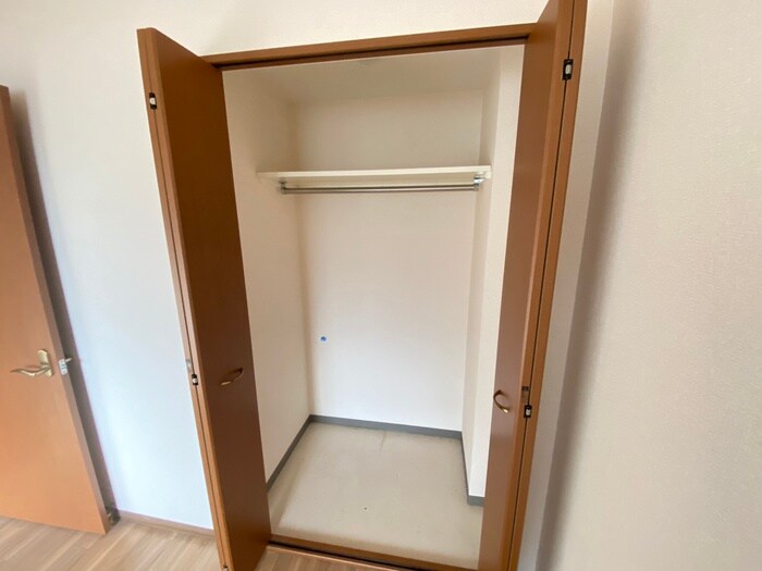 ＷＩＺ　ＰＬＡＩＳＩＲ　若王寺の物件内観写真