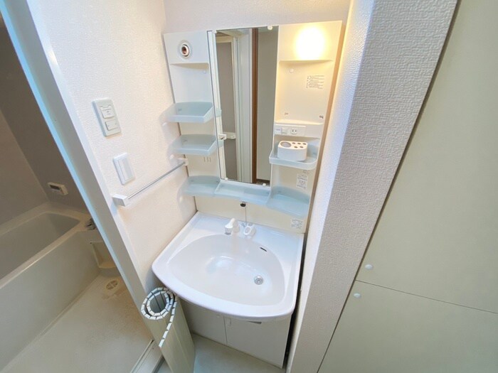 ＷＩＺ　ＰＬＡＩＳＩＲ　若王寺の物件内観写真