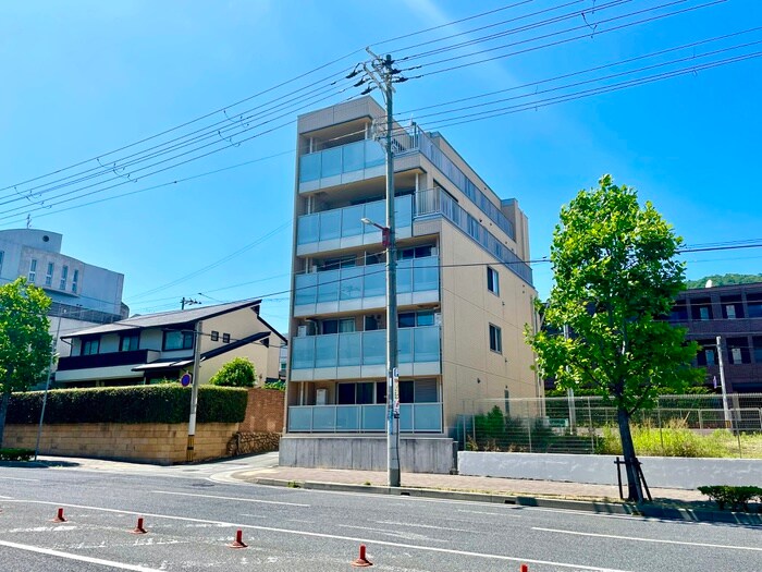 レジデンス岡本の物件外観写真