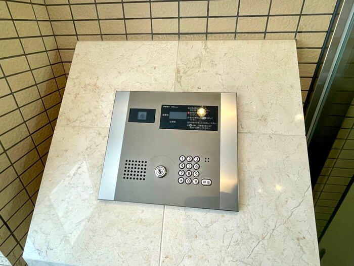 レジデンス岡本の物件外観写真