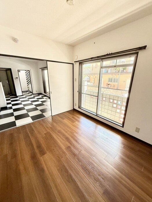 ｸﾘｽﾀﾙ ｱﾚｲの物件内観写真