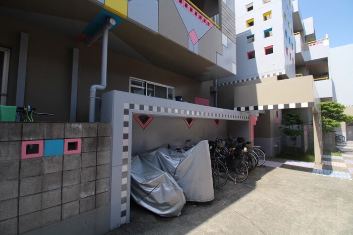 ｸﾘｽﾀﾙ ｱﾚｲの物件外観写真