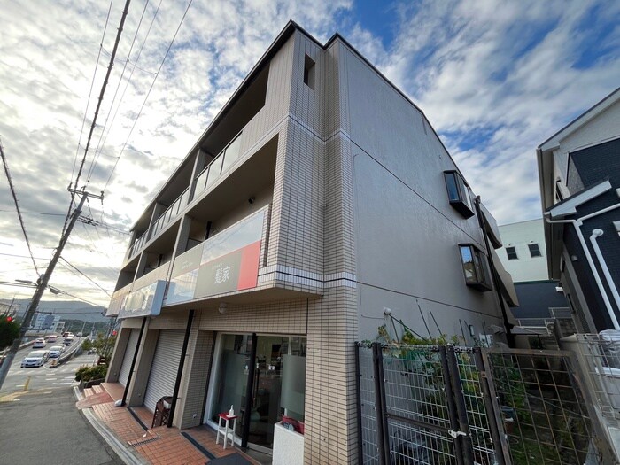 メゾンうねのの物件外観写真