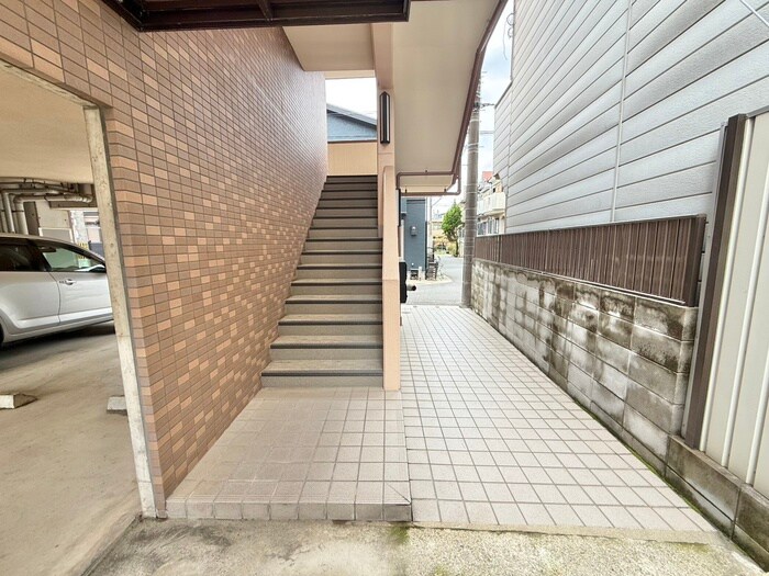 エスポワ－ル みちの物件外観写真