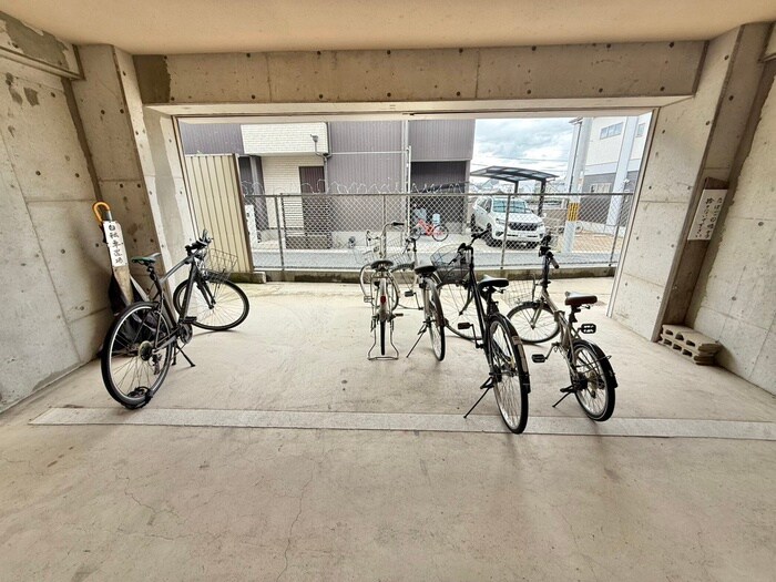 エスポワ－ル みちの物件外観写真