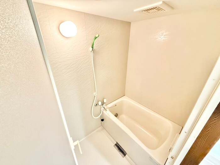 エスポワ－ル みちの物件内観写真