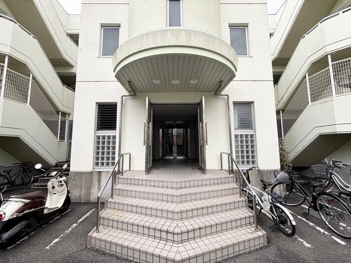 Ｔｓ　ｃｏｕｒｔの物件外観写真