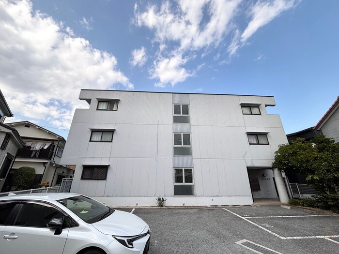 ハイツタナカの物件外観写真