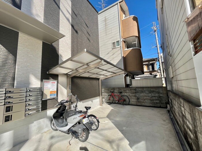 エステイトE桂川B棟の物件外観写真