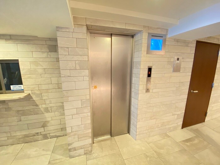 フォレスト西大路五条の物件外観写真