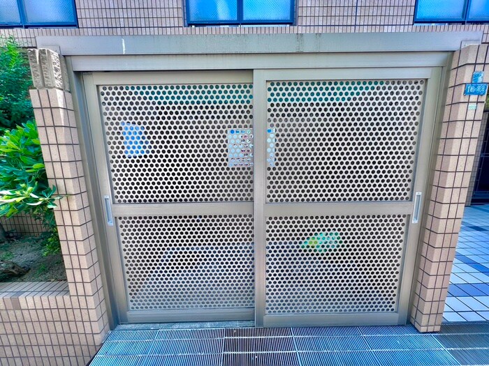 南武庫之荘ア－バンリズの物件外観写真