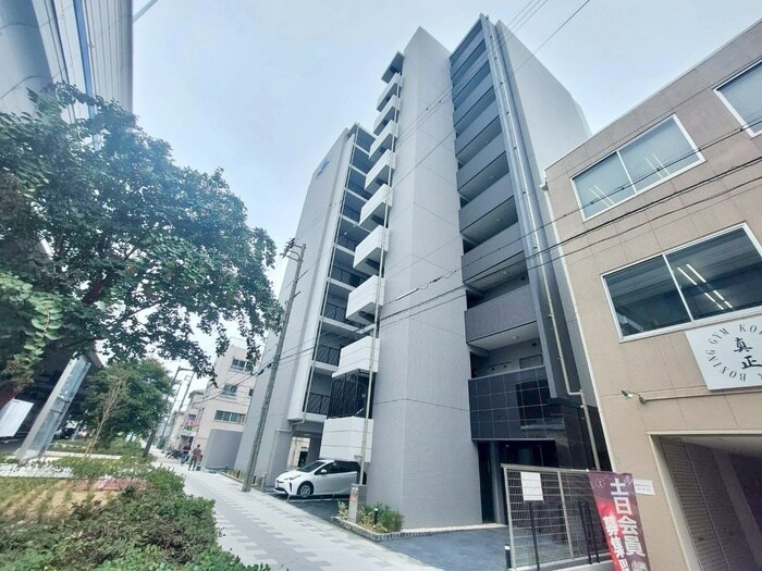 ファーストフィオーレ東灘の物件外観写真