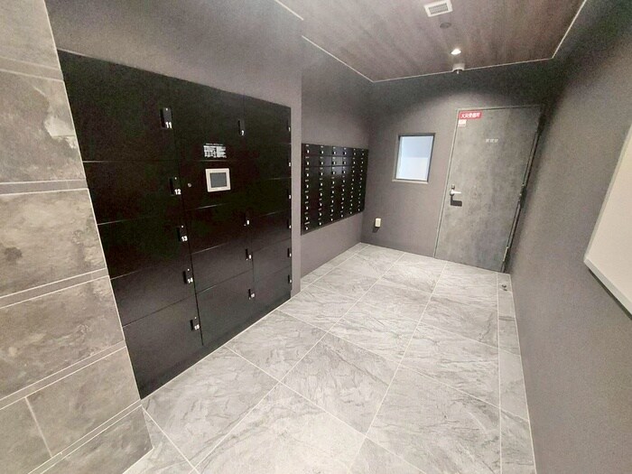 ファーストフィオーレ東灘の物件外観写真