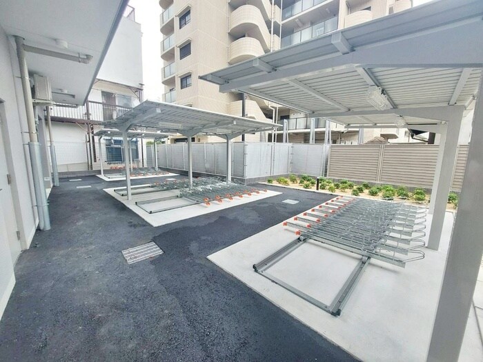 ファーストフィオーレ東灘の物件外観写真