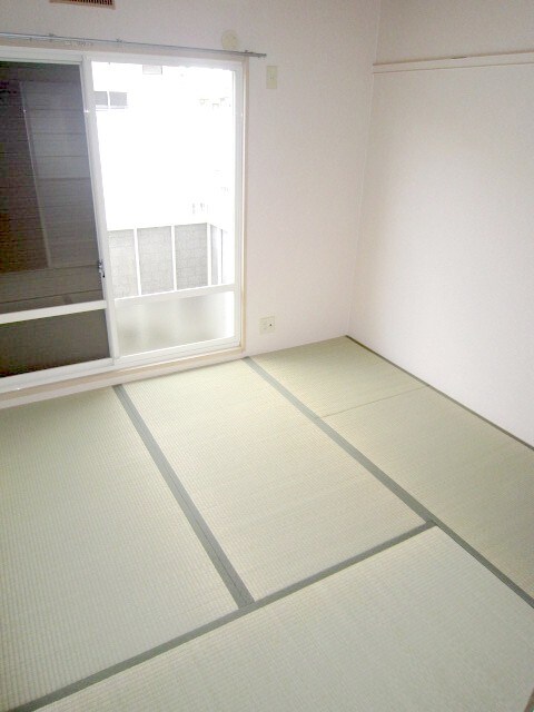 目方ハイツの物件内観写真