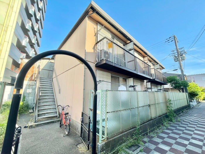 ライトハウスの物件外観写真