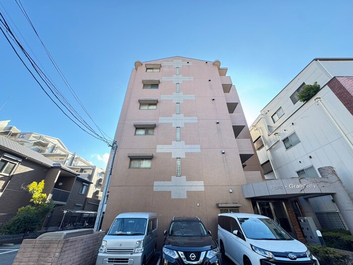 パルク・グランデージの物件外観写真