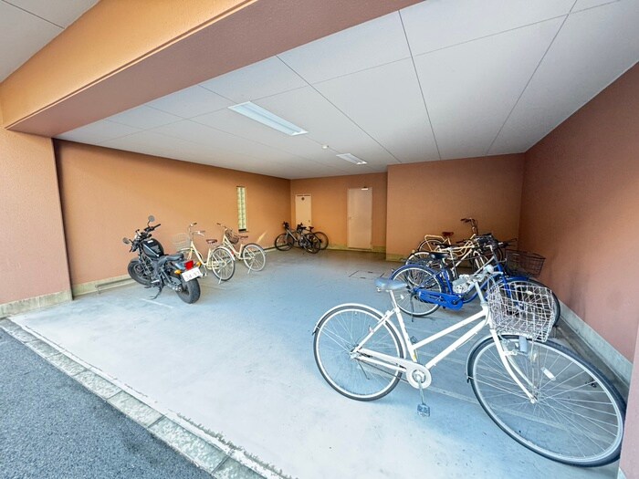 パルク・グランデージの物件外観写真