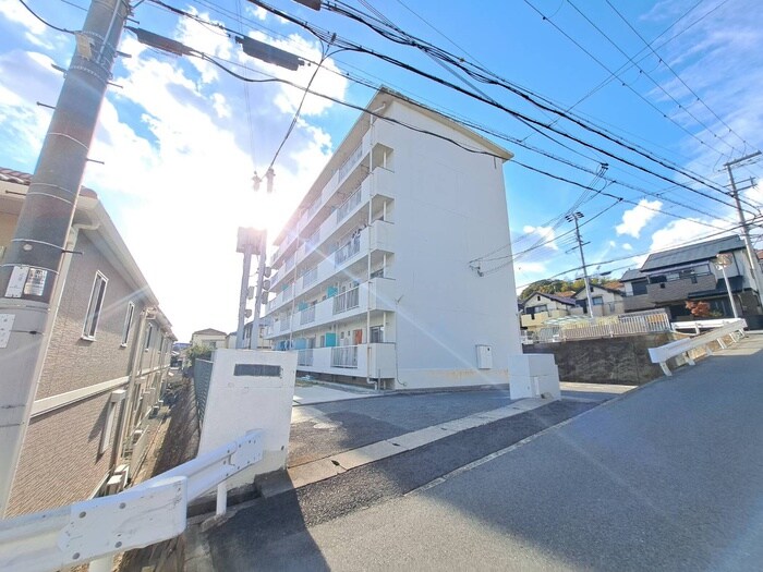 名谷農住Ｉ棟の物件外観写真