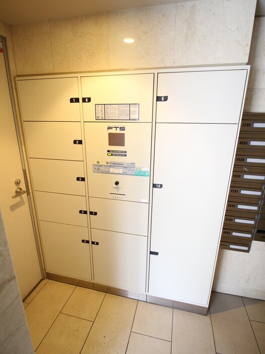 プレサンス京都西院の物件外観写真