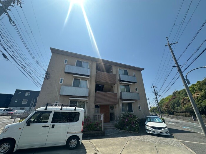 シオン茨木の物件外観写真