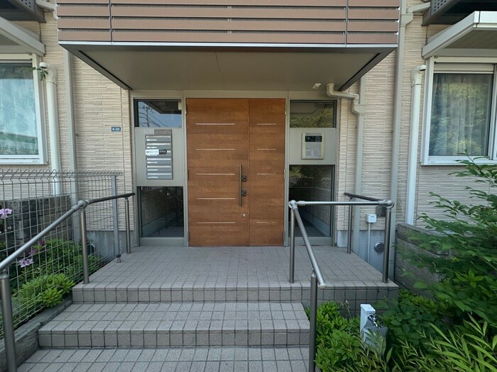 シオン茨木の物件外観写真