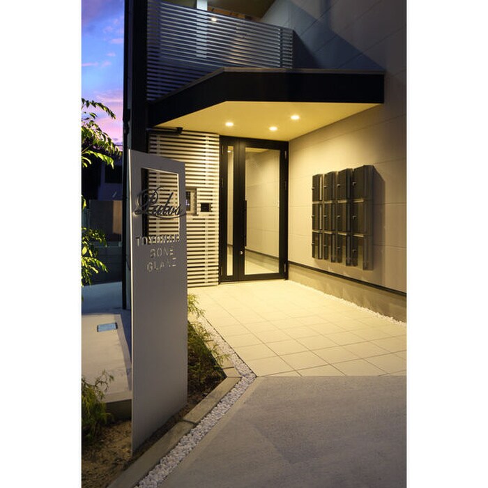 パロス豊中曽根の物件外観写真