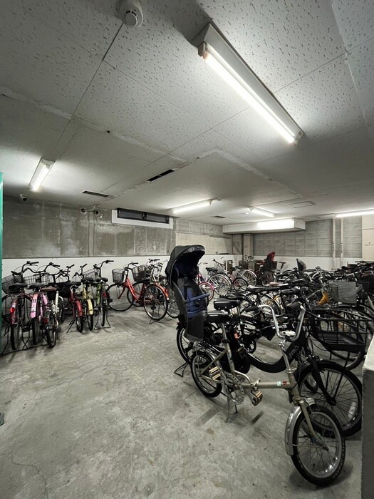 浅沼谷町マンションの物件外観写真