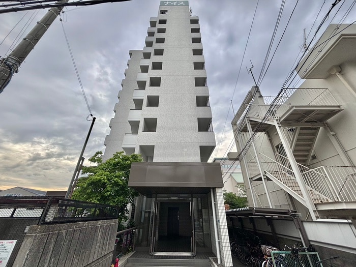 アクティ寝屋川の物件外観写真