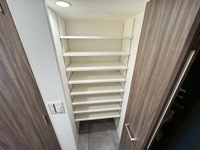 GENOVIA神戸湊川公園の物件内観写真