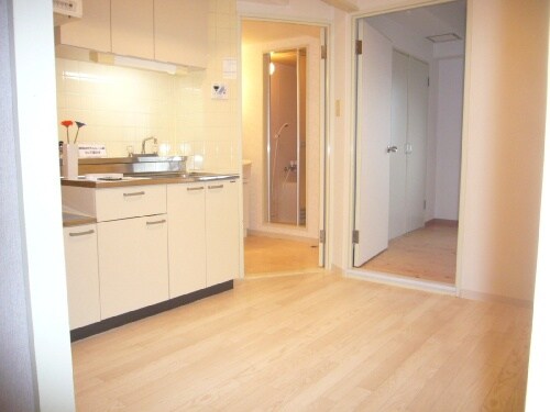 ハピネス栄町の物件内観写真