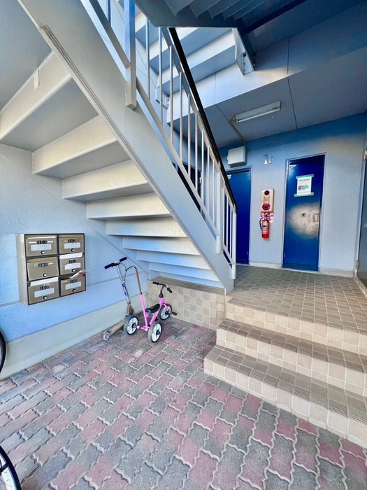 ヴィラ９３の物件外観写真